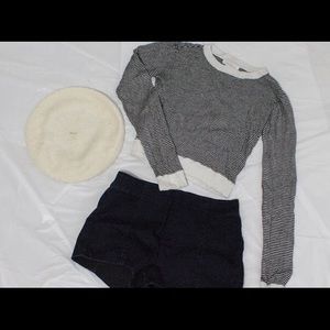 FOREVER 21 Long Sleeve Crop Top